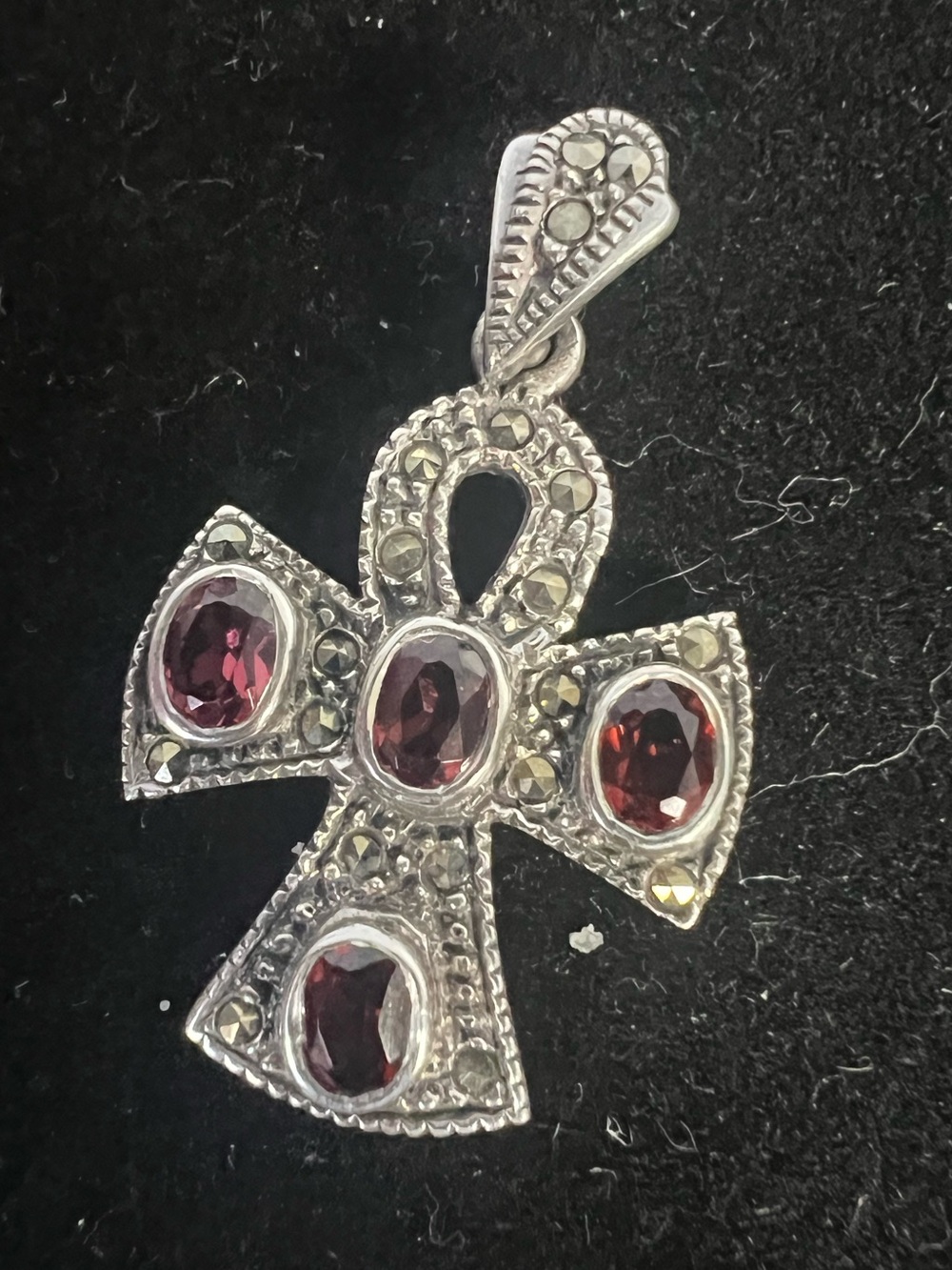 925 STERLING SILVER GARNET AND MARCASITES CROSS PENDANT